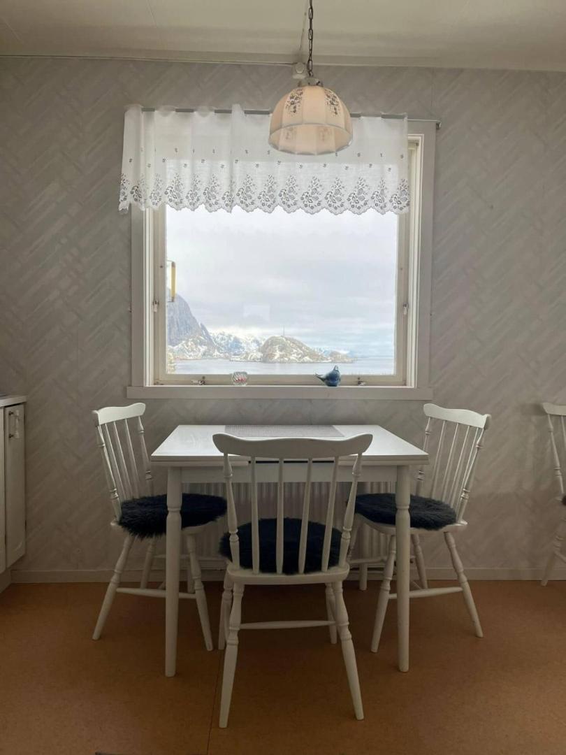 House By The Sea Reine, Lofoten Exterior photo