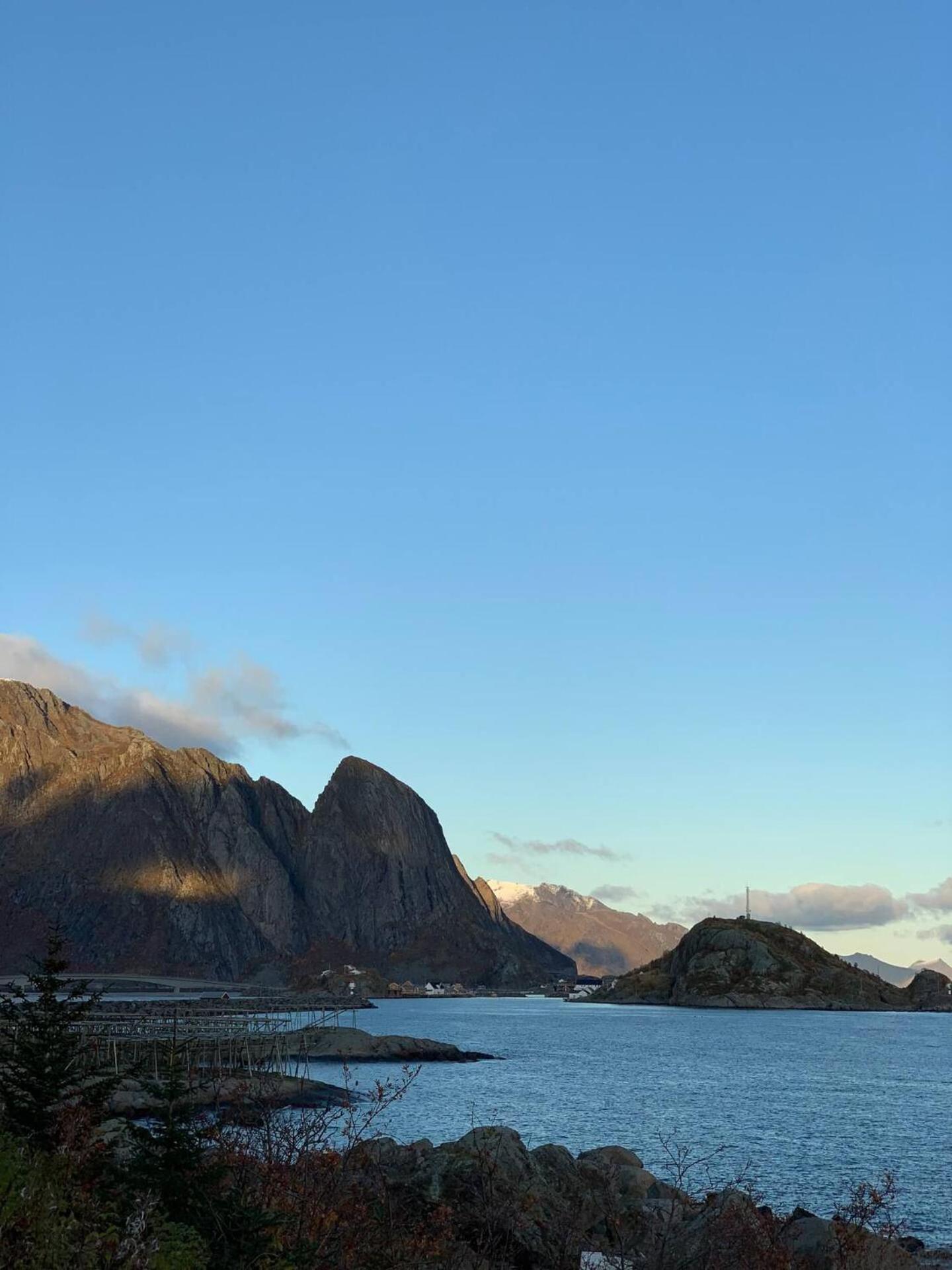 House By The Sea Reine, Lofoten Exterior photo